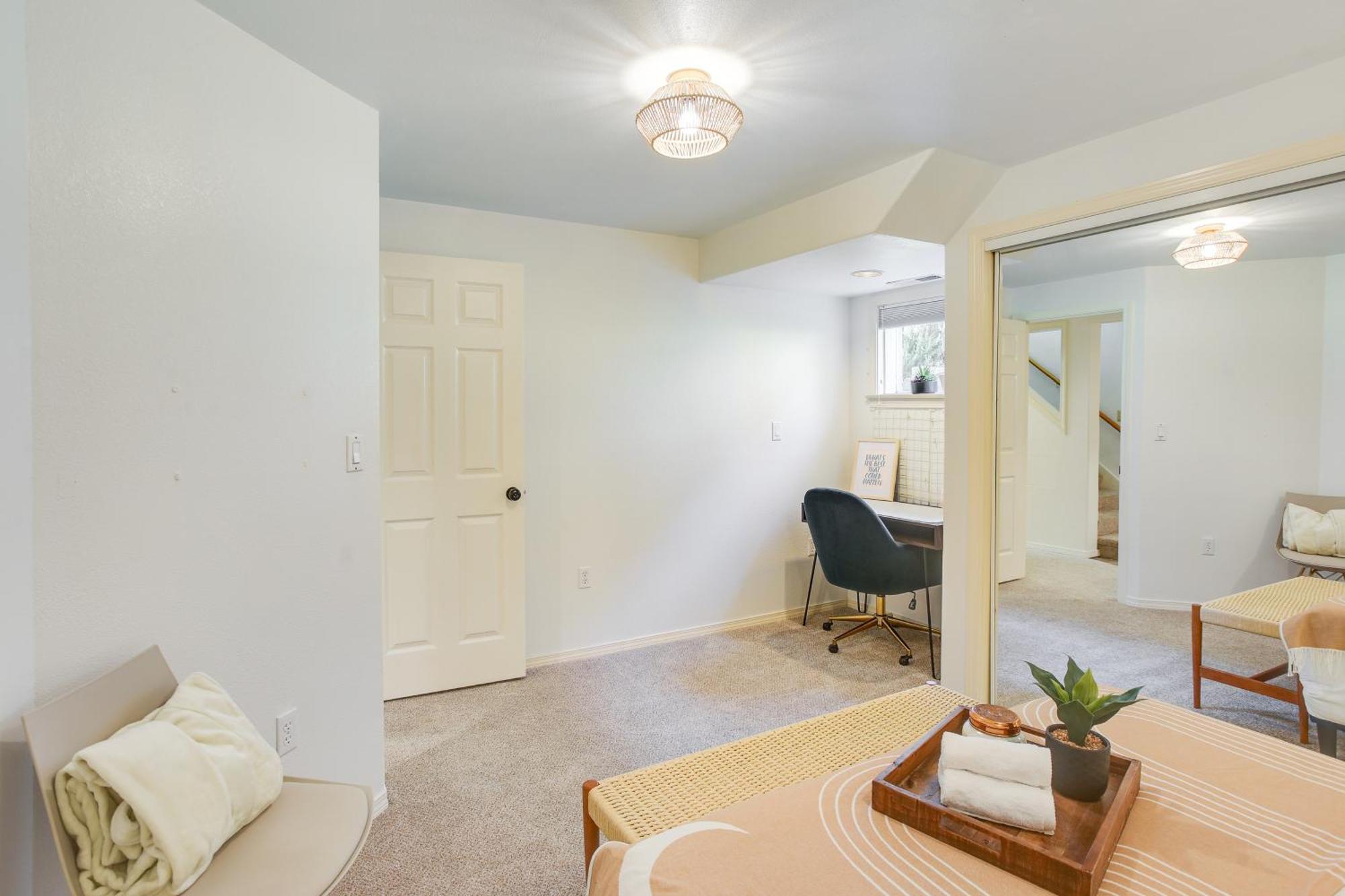 Updated Tacoma Home With Fire Pit! ภายนอก รูปภาพ