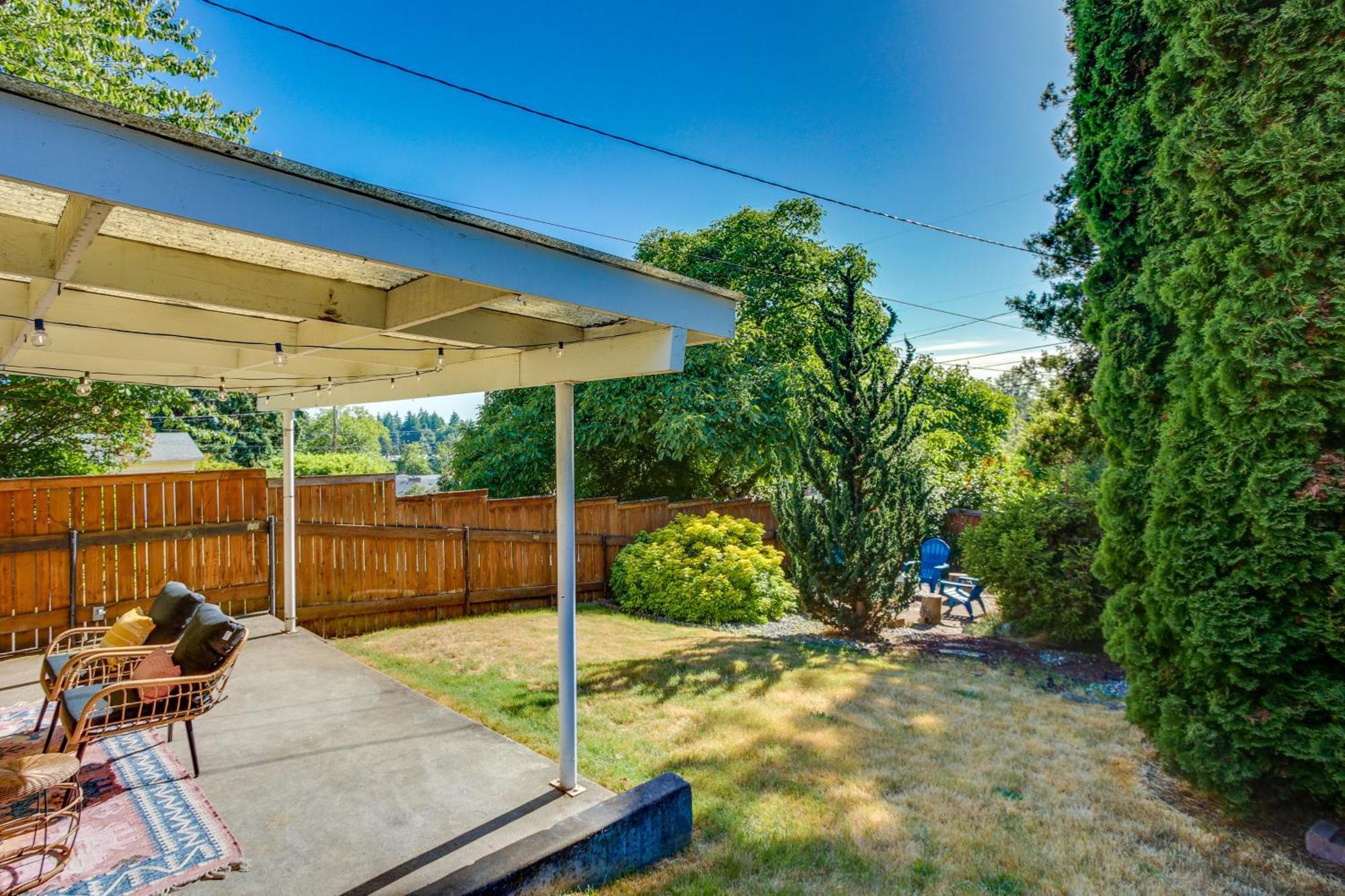 Updated Tacoma Home With Fire Pit! ภายนอก รูปภาพ
