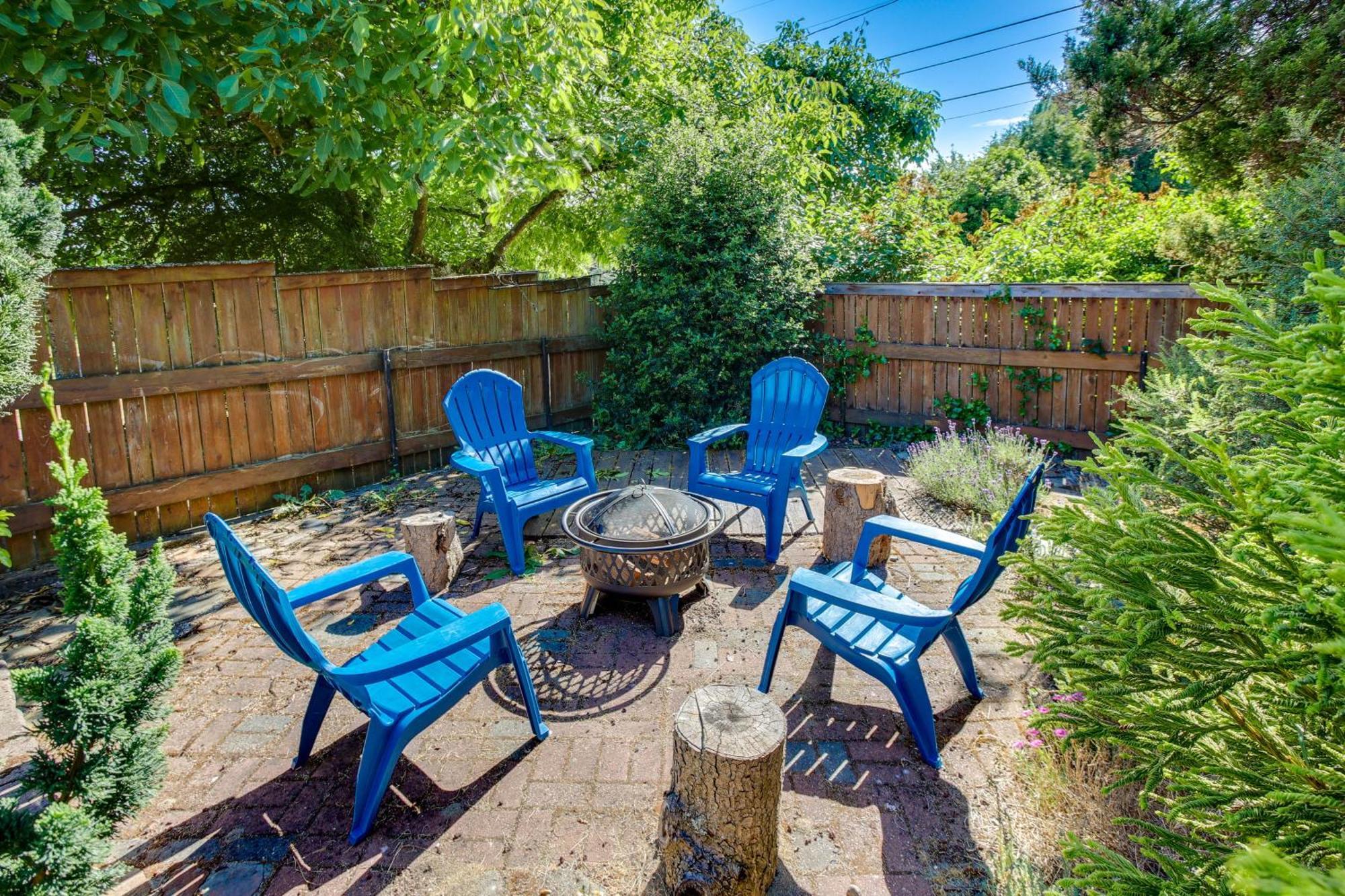 Updated Tacoma Home With Fire Pit! ภายนอก รูปภาพ
